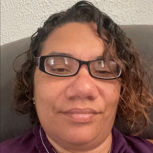 Meet your Posher, Christina - Picture 1 of 1